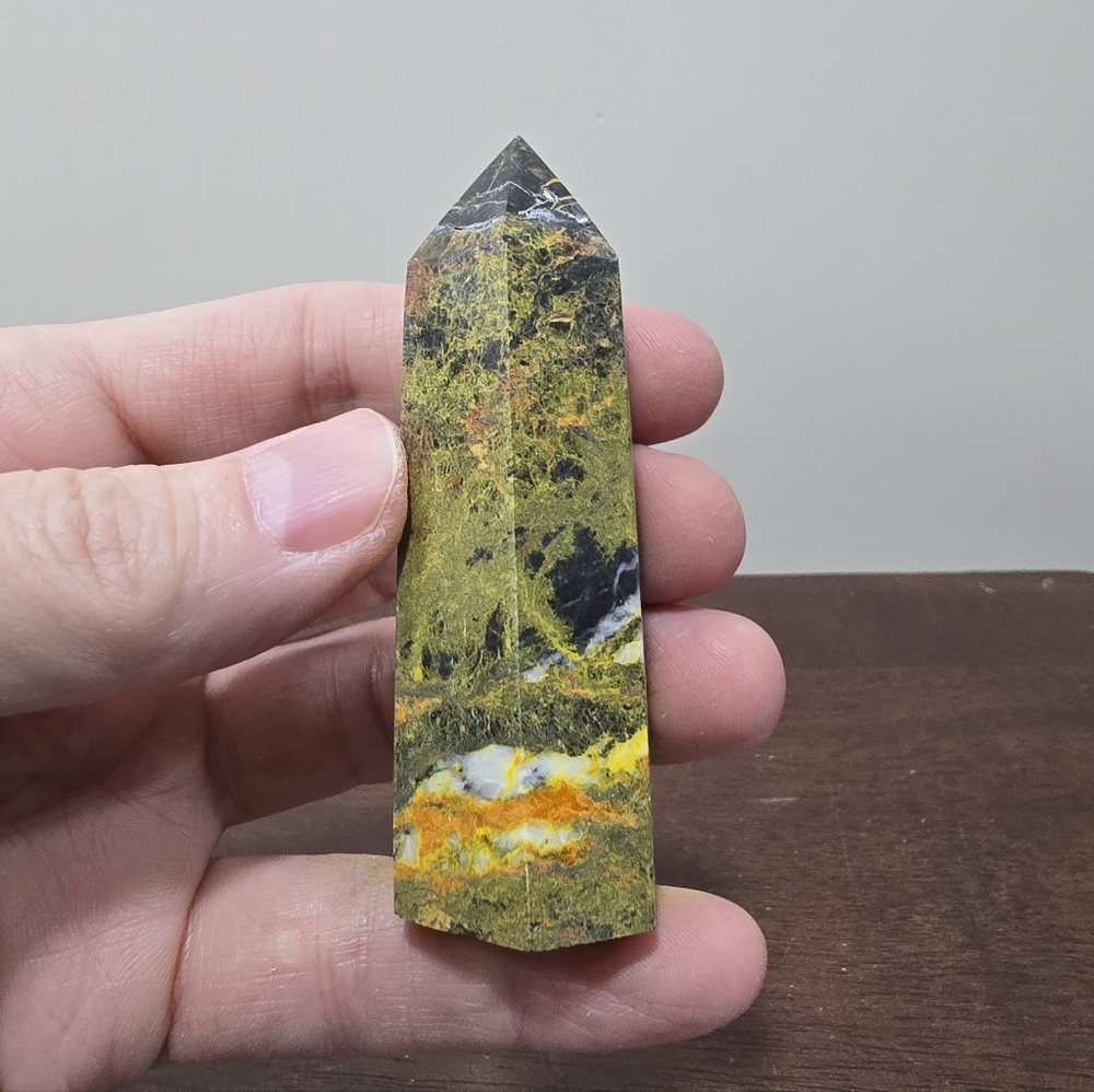 Realgar Crystal Tower #K